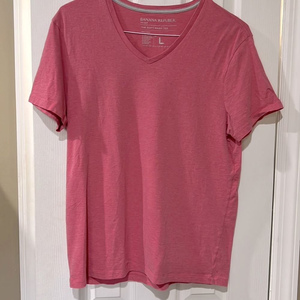 Banana Republic The Soft Wash V-Neck Men’s T-Shirt L gently worn 💯 cotton